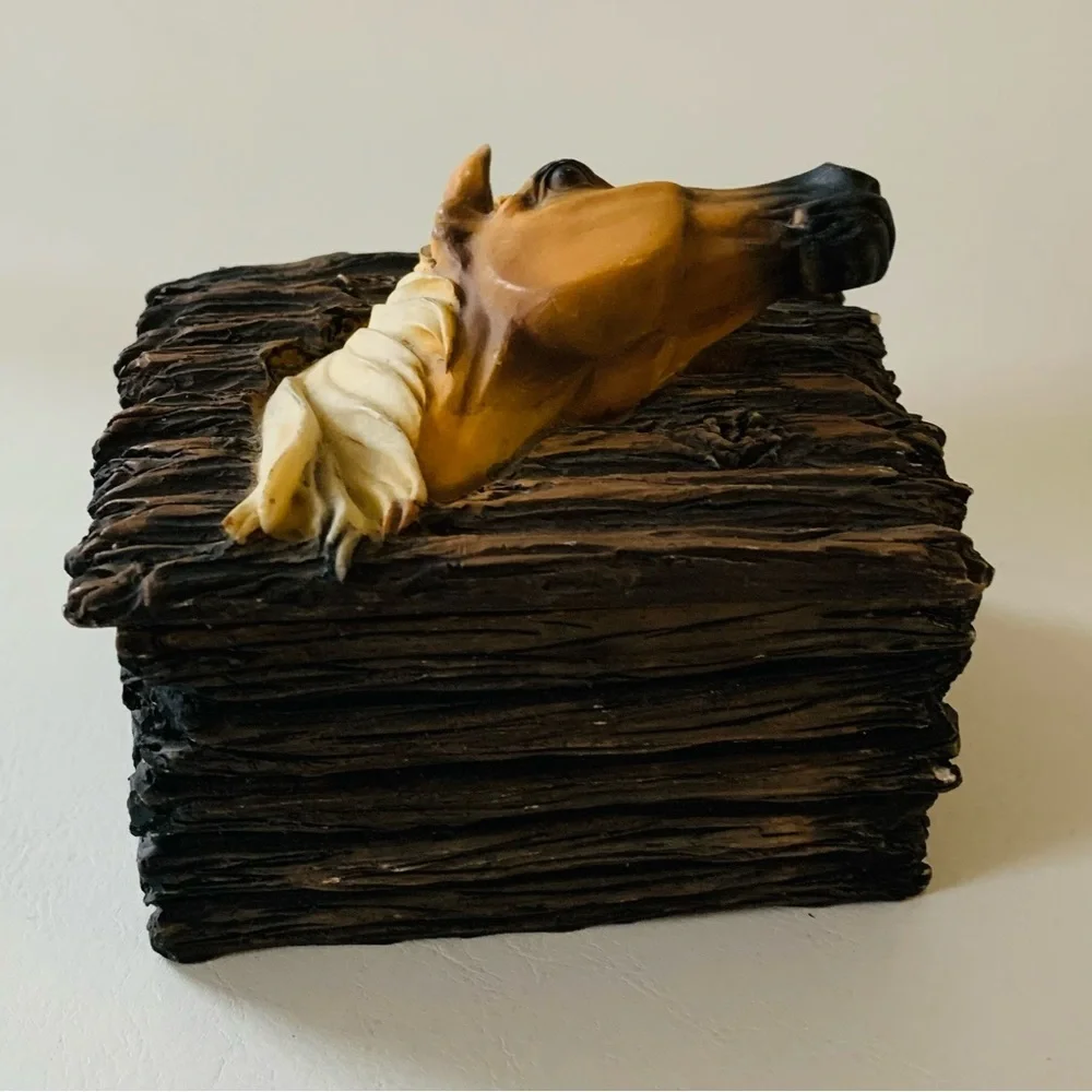 Trinket box